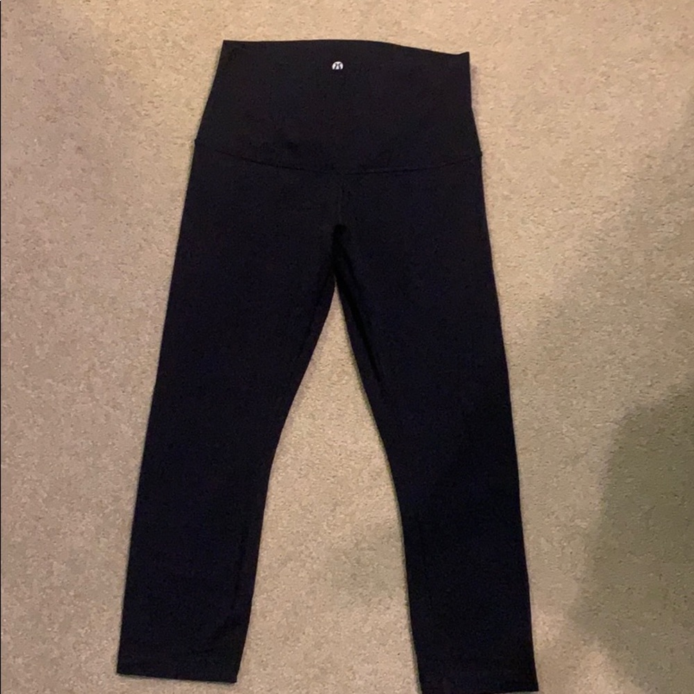 Black Lululemon leggings